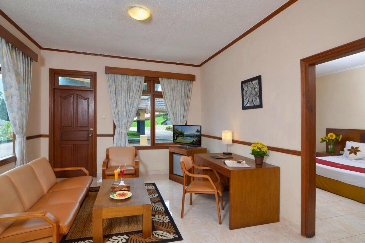 Hotel The Jayakarta Cisarua Puncak Exterior foto