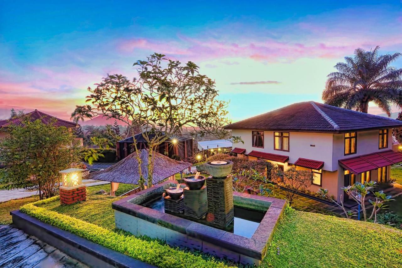 Hotel The Jayakarta Cisarua Puncak Exterior foto