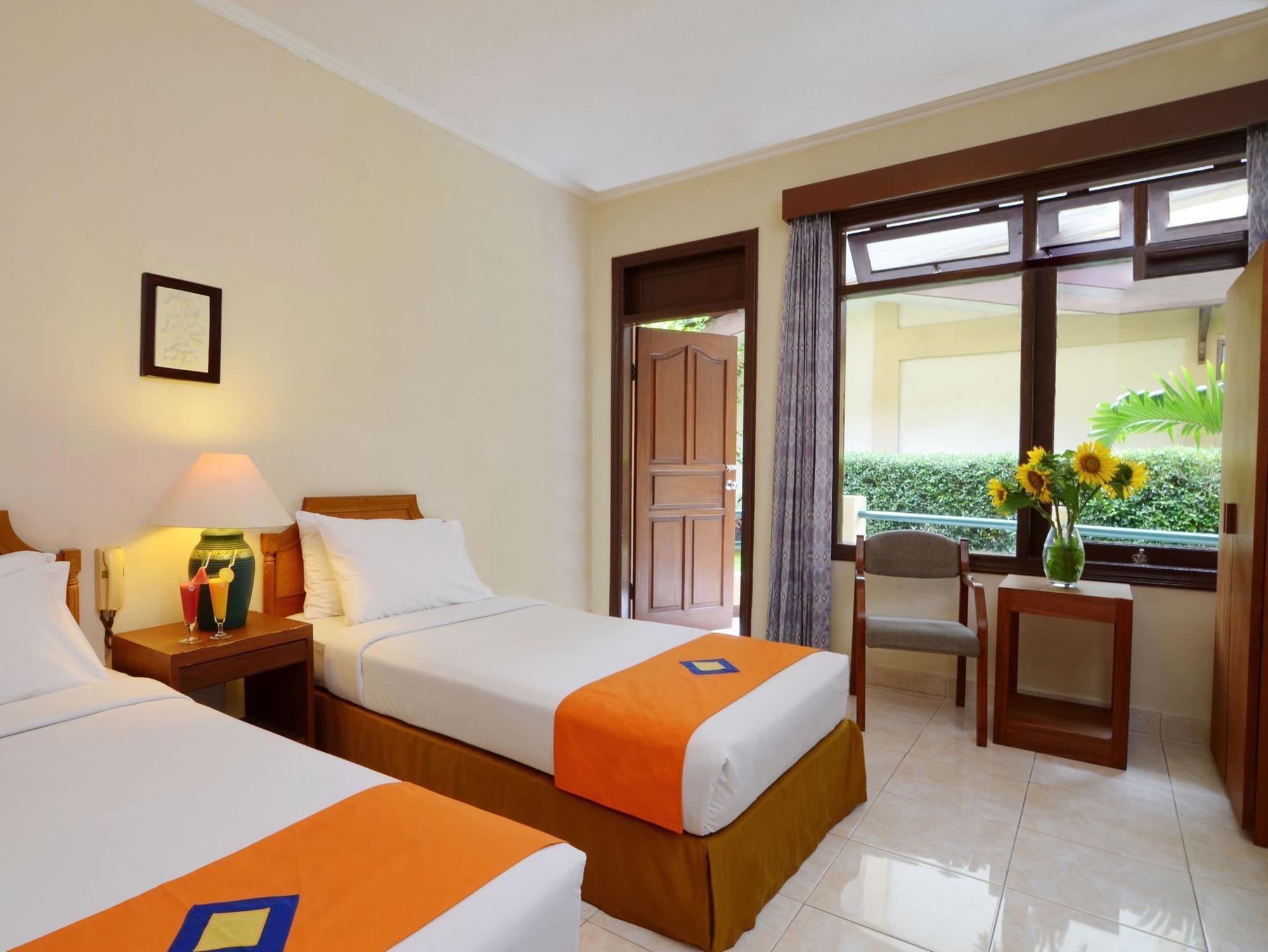 Hotel The Jayakarta Cisarua Puncak Exterior foto
